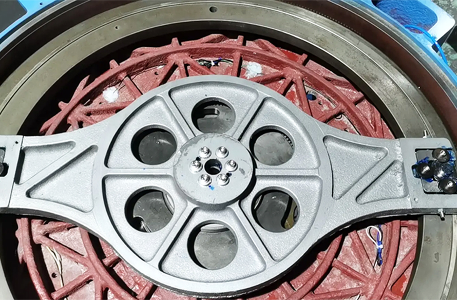 Produsen mesin rajut