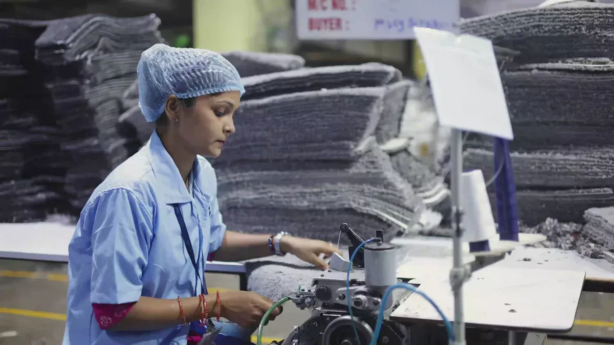 Cara Memilih Produsen Mesin Rajut yang Tepat untuk Pabrik Anda